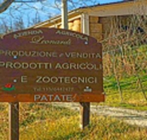 Un modulo abitativo arredato a una famiglia di allevatori