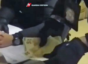 Guardia costiera - Traffico migranti - Arresti tra Roma e Viterbo