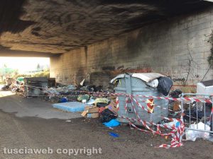 Viterbo - La discarica a cielo aperto in strada Castiglione