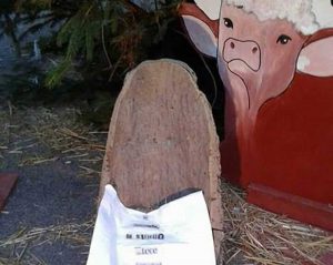 Bagnaia - Il presepe con la statua dell'asino rubata - Il foglio con la richiesta di riscatto