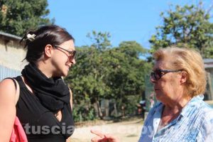 Canile di Bagnaia - La vicesindaca Luisa Ciambella con Elvia Viglino