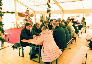 Amatrice - Mazzoli all'incontro con imprenditori e cittadini