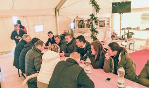 Amatrice - Mazzoli all'incontro con imprenditori e cittadini