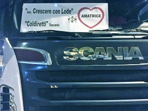 Norcia - Coldiretti - Fieno e foraggi alle zone colpite dal sisma