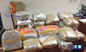 Roma - La polizia sequestra 52 chili di marijuana