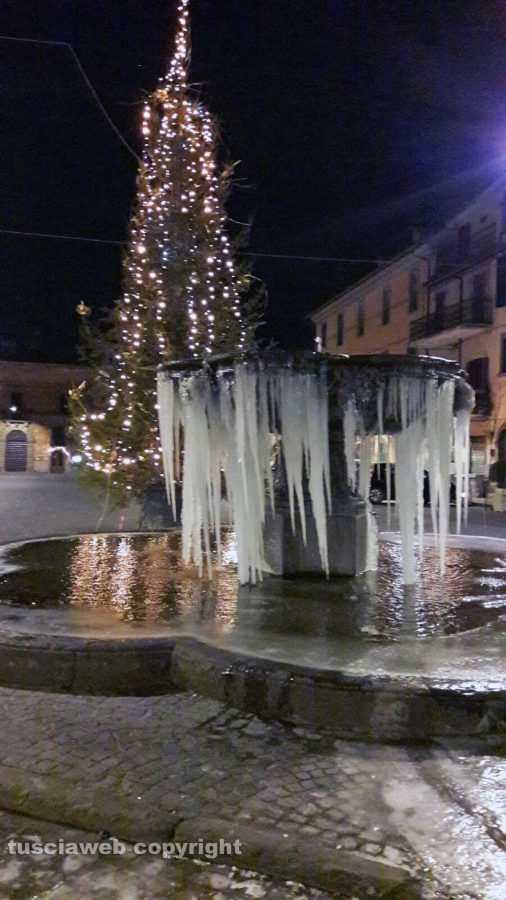 Fontana ghiacciata a San Martino al Cimino