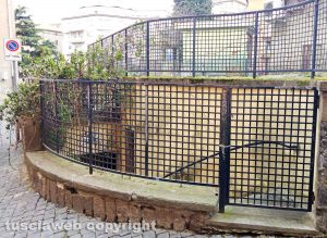 Viterbo - I bagni in via Dobici