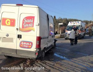 Vetralla - Schianto auto-furgone sulla cassia Sud