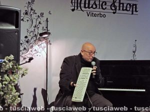 Viterbo - L'ex tastierista dei Matia Bazar Mauro Sabbione al Music shop