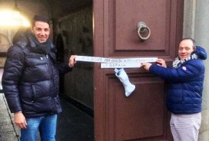 Sutri - Casini e Di Mauro consegnano il carbone al comune