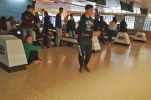 Viterbo - Gli studenti a scuola di bowling