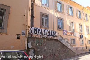Viterbo - Assemblea al Santa Rosa per decidere sull'occupazione.