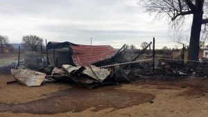 Ronciglione - Vigili del fuoco - Il deposito di frutta distrutto dalle fiamme