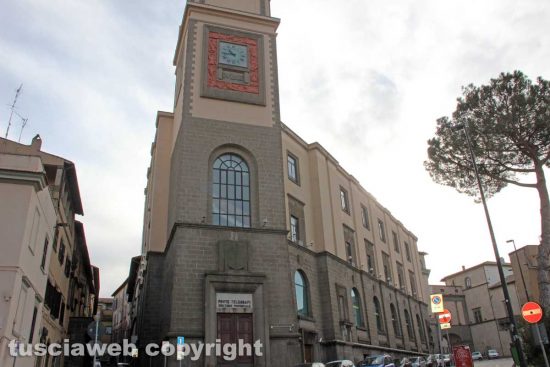 Viterbo - La sede centrale delle poste in via Ascenzi