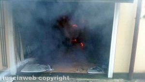 Vignanello - Garage in fiamme