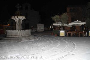 Viterbo sotto la neve - Piazza del Gesù
