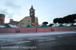 Viterbo - La neve di mattina - Piazza del Sacrario