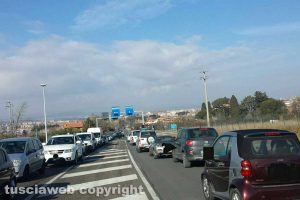 Viterbo - La fila sulla Sammartinese