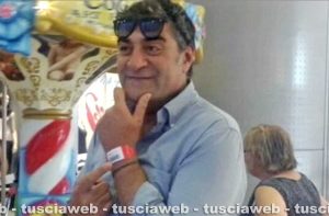 Gino Pucciarelli con il braccialetto dell'ospedale