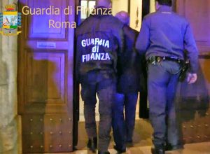 L'operazione della Guardia di finanza "Manutenzione fantasma" sui bus Cotral - L'arresto di Mauro Valentini