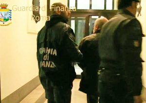 L'operazione della Guardia di finanza "Manutenzione fantasma" sui bus Cotral - L'arresto di Mauro Valentini
