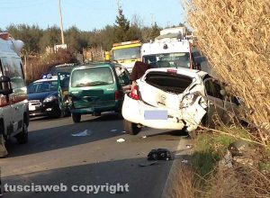 Vetralla - Schianto auto-furgone sulla cassia Sud