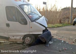 Vetralla - Schianto auto-furgone sulla cassia Sud
