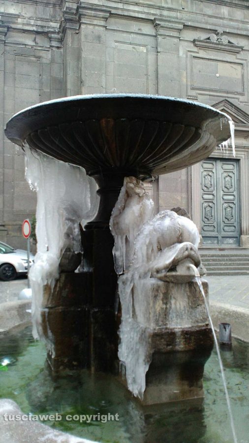 Vetralla - Fontana ghiacciata