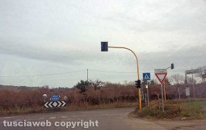 Semaforo spento sulla Cassia