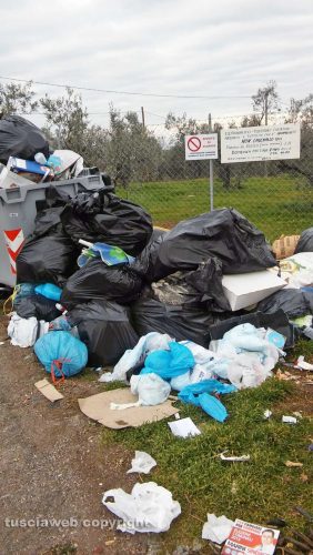 Viterbo - L'isola ecologica in strada Montigliano