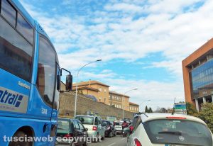 Viterbo - Traffico in viale Diaz