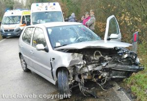 Vetralla - Scontro tra auto sulla Vetrallese