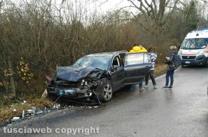 Vetralla - Scontro tra auto sulla Vetrallese