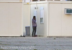 Viterbo - Profughi al campo dell'ex fiera