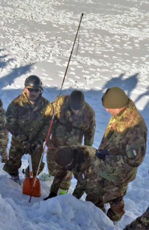 Gli allievi marescialli all'esercitazione a Campo Felice 