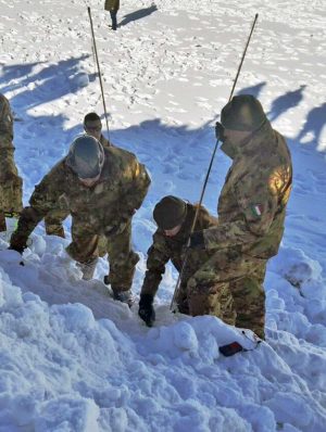 Gli allievi marescialli all'esercitazione a Campo Felice 