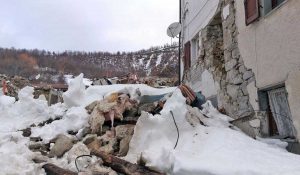 Vigili del fuoco nelle zone del terremoto