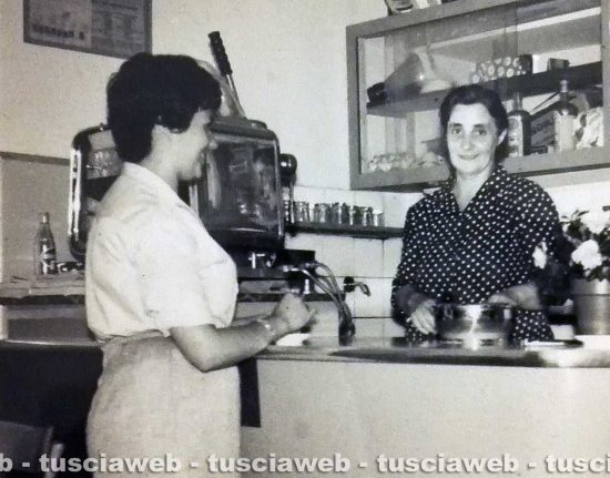 Viterbo - Come eravamo '70 - Giuseppa Scocchera e sua figlia Angela Baldacchini 