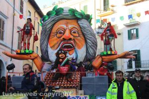 Ronciglione - Sfilano i carri di Carnevale