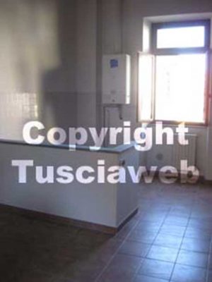 Viterbo - L'interno di uno degli alloggi in via del Pellegrini