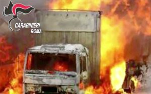 Incendio a Fiano Romano - Camion dei rifiuti a fuoco