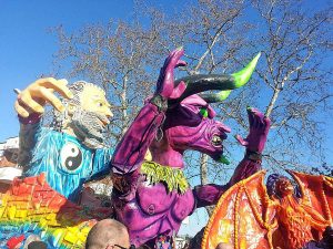 Civita Castellana - Sfilano i carri di Carnevale