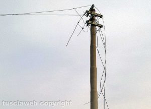 Viterbo - Furto di cavi elettrici in località Volpara