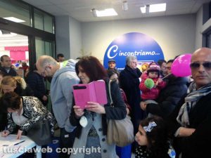 Viterbo - L'apertura del maxistore Caddy's