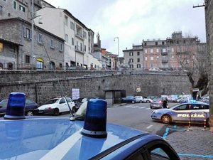 La polizia a Montefiascone