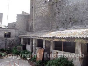 Viterbo - Valle Faul - Le ex porcilaie