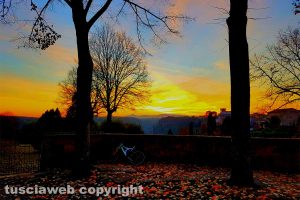 Castel Sant'Elia - Un tramonto invernale sul santuario di Santa Maria