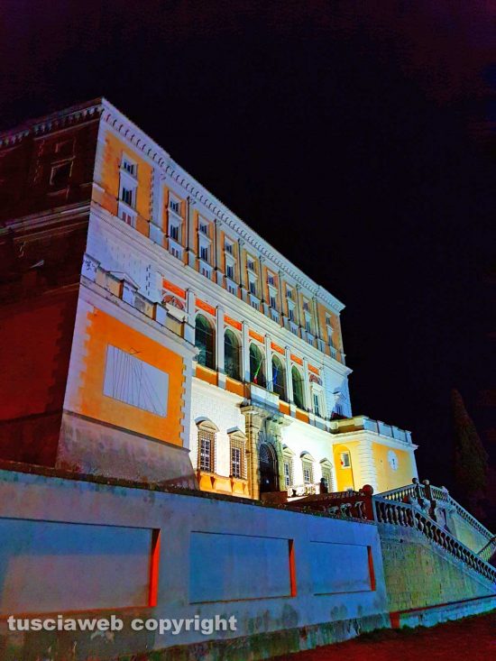 Caprarola - La notte su Palazzo Farnese