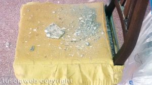 Viterbo – Pezzi di soffitto di un appartamento dell’Ater