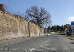 Buche sulla SR 2 Cassia